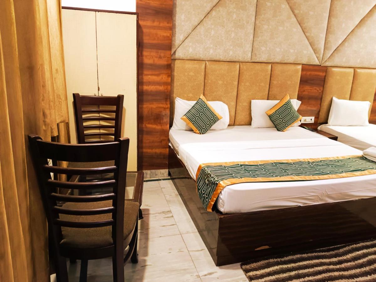 Hotel De Tark Near Igi Airport Delhi New Delhi Luaran gambar